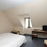 Hotel Logis Le Relais De La Poste 3*
