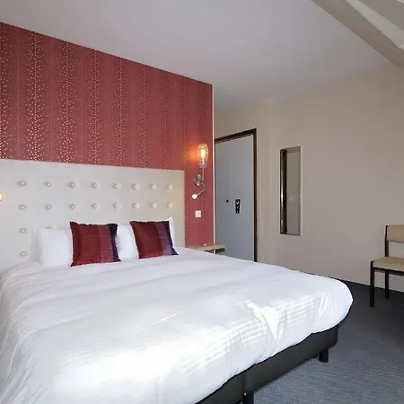 Le Relais De La Poste 3*