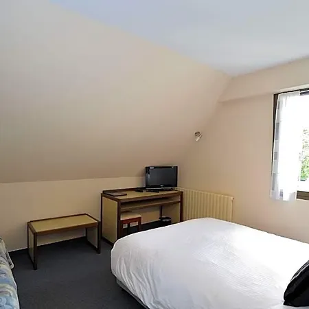 Hotel Logis Le Relais De La Poste 3*