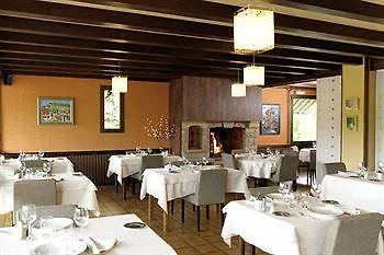 Logis Le Relais De La Poste Otel Neuvéglise