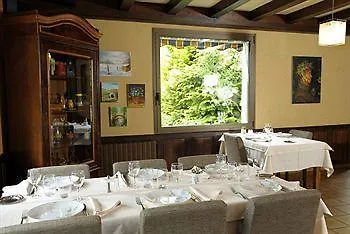 Logis Le Relais De La Poste Otel