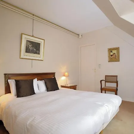 Otel Logis Le Relais De La Poste Neuvéglise